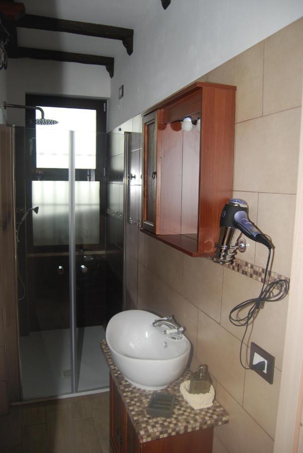 Domus Florio - Humanitas Rozzano Bed & Breakfast Pieve Emanuele Exterior photo